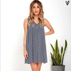 JACK BY BB DAKOTA IVORY AND NAVY BLUE PRINT DRESS